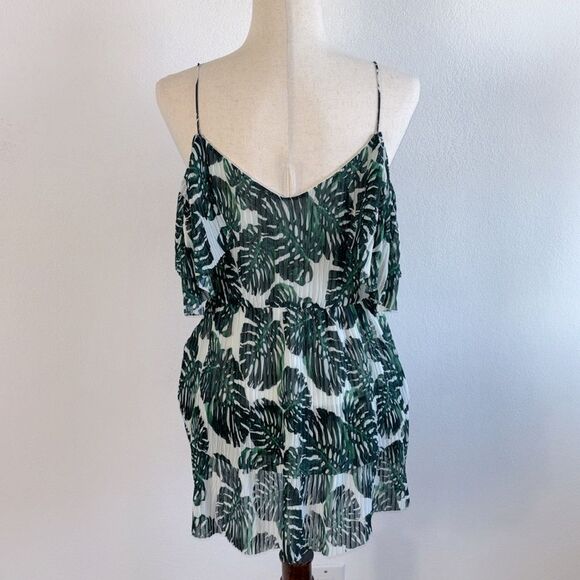 Banana Republic Cold Shoulder Pleated Flounce Top Tropical Palm Leaf Top Sz 4 - Picture 8 of 12